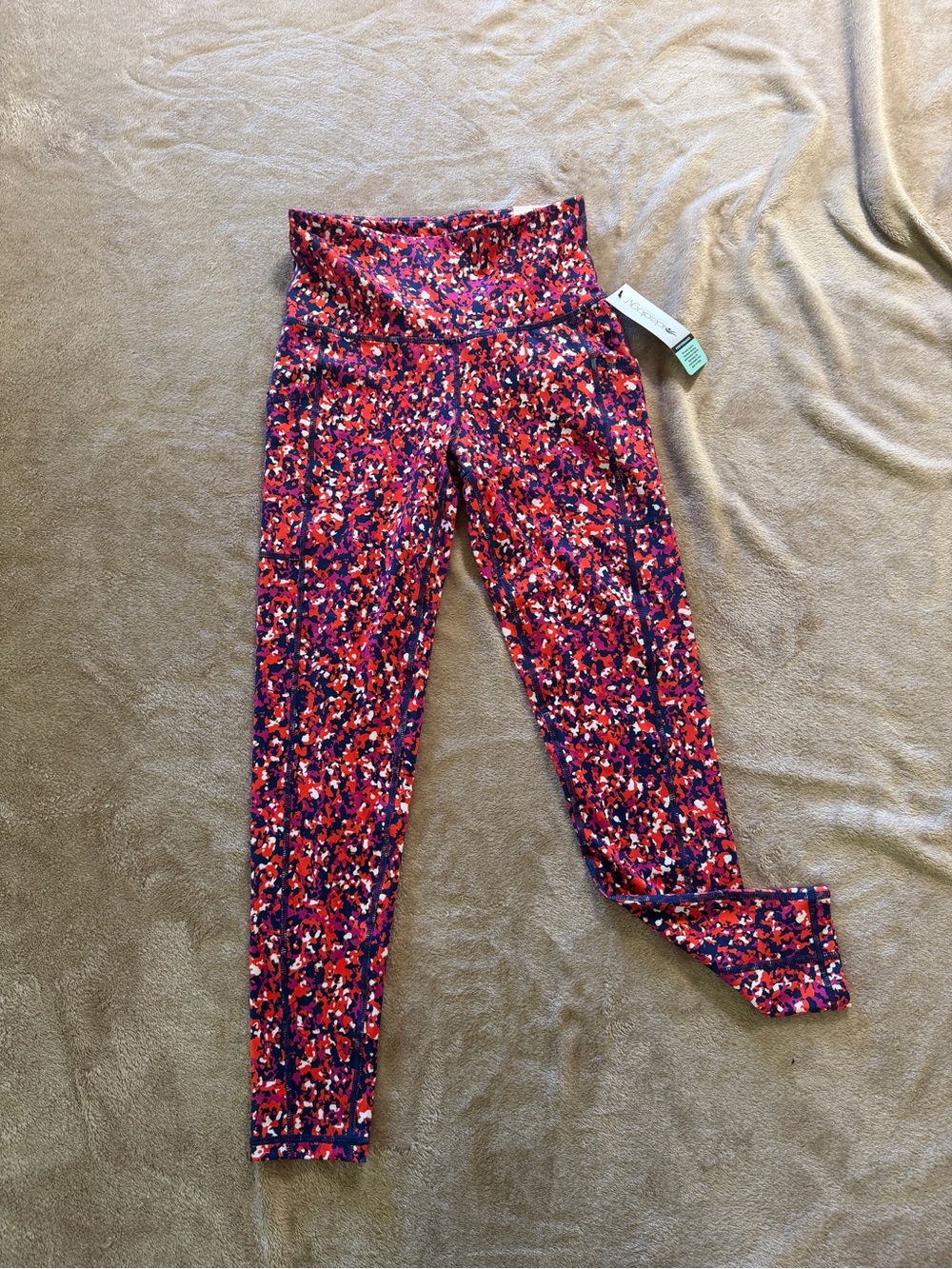 Ideology Multicolor Speckle Berry Leggings— Red, Purple & White Print - XS